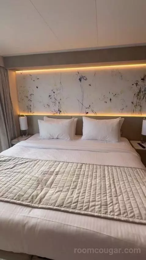 leadbylivingtravel