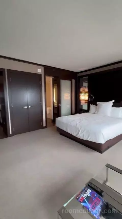 leadbylivingtravel