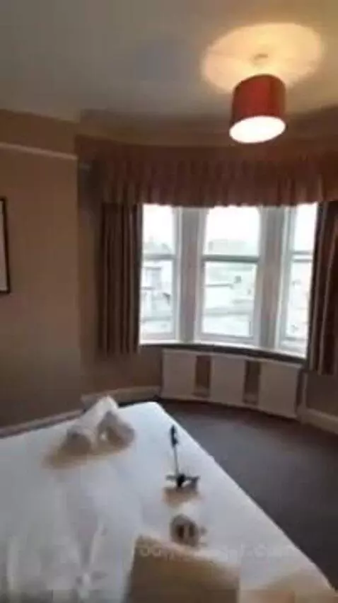 thesuiteescape